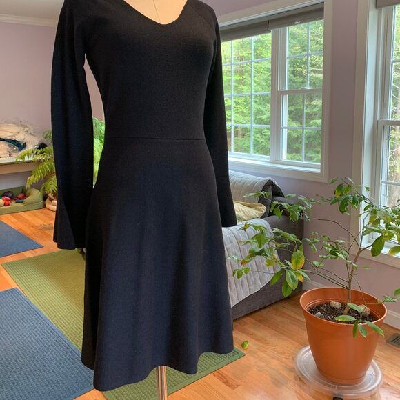 NWT Ann Taylor navy knit bell-sleeve A-line dress, S - Picture 2 of 4